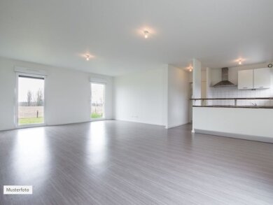 Haus zur Zwangsversteigerung provisionsfrei 274.000 € 95 m² 508 m² Grundstück Biberbach Biberbach 86485