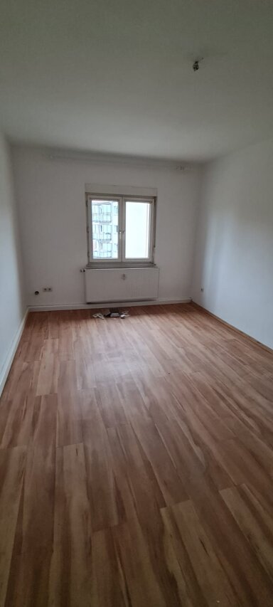 Wohnung zur Miete 390 € 1 Zimmer 31,6 m² 3. Geschoss frei ab sofort Schweinauer Hauptstraße Schweinau Nürnberg 90441