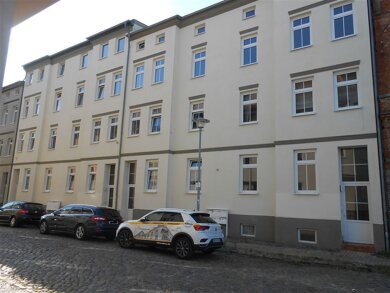 Wohnung zur Miete 420 € 2 Zimmer 63 m² 2. Geschoss Glasewitzer Str. 1 Güstrow Güstrow 18273