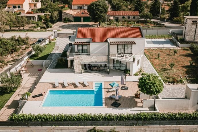 Villa zum Kauf 1.150.000 € 5 Zimmer 228 m²<br/>Wohnfläche 1.837 m²<br/>Grundstück Sibenik 22000