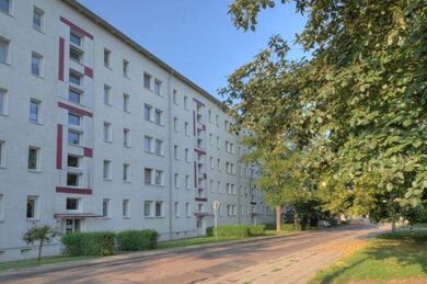 Wohnung zur Miete 385 € 3 Zimmer 58,8 m² 4. Geschoss Karl-Ernst-Weg 2 Trotha Halle 06118