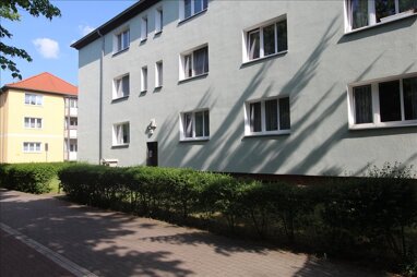 Wohnung zur Miete 338,94 € 2 Zimmer 56,5 m² Erdgeschoss Große Diesdorfer Str. 107 Schroteanger Magdeburg 39110