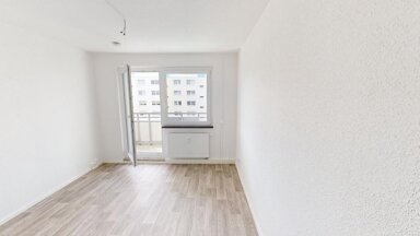 Wohnung zur Miete 637 € 4 Zimmer 108,4 m² EG frei ab 16.12.2024 Alfred-Neubert-Str. 29 Markersdorf 628 Chemnitz 09123