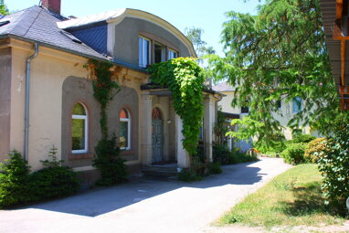 Mehrfamilienhaus zum Kauf 6.490 m² Grundstück Radebeul 01445