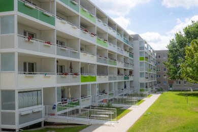 Wohnung zur Miete 399 € 3 Zimmer 71,3 m² 4. Geschoss Am Wiesengrund 3 Königshufen Görlitz 02828