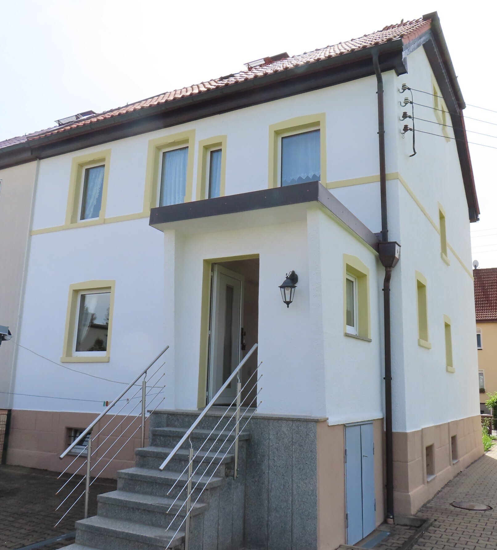 Doppelhaushälfte zum Kauf 199.000 € 6 Zimmer 100 m²<br/>Wohnfläche 820 m²<br/>Grundstück Brand Zwickau 08060