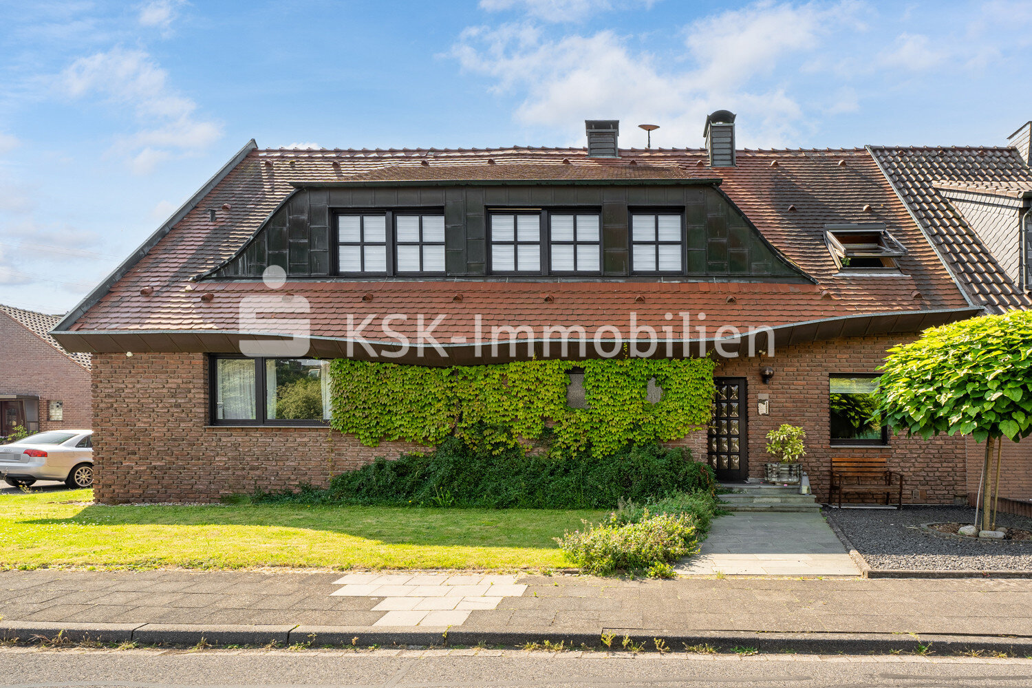 Doppelhaushälfte zum Kauf 674.000 € 9 Zimmer 216,4 m²<br/>Wohnfläche 661 m²<br/>Grundstück Kerpen Kerpen 50171