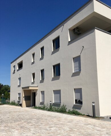 Wohnung zur Miete 715 € 2 Zimmer 54,8 m² 2 Geschosse Gärbershof Amberg 92224