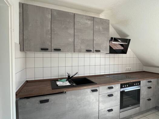 Wohnung zur Miete 634 € 3 Zimmer 82 m² frei ab sofort Braunschweig 38114