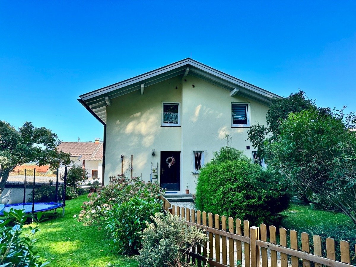Mehrfamilienhaus zum Kauf 985.000 € 5 Zimmer 150 m²<br/>Wohnfläche 841 m²<br/>Grundstück Brannenburg Brannenburg 83098
