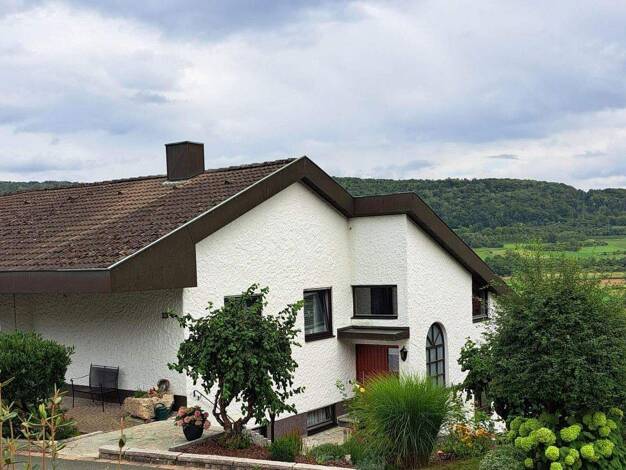 Einfamilienhaus zum Kauf provisionsfrei 670.000 € 7 Zimmer 229 m² 665 m² Grundstück Ebermannstadt 91320