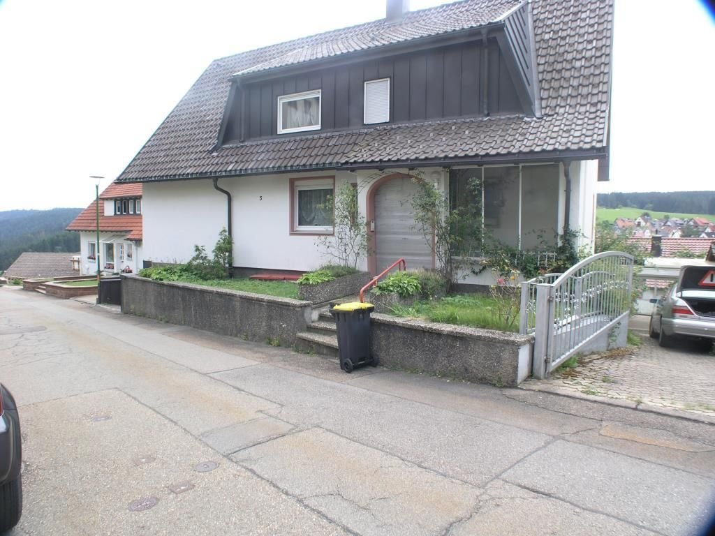 Mehrfamilienhaus zum Kauf 10 Zimmer 250 m²<br/>Wohnfläche 683 m²<br/>Grundstück Schonach 78136