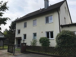 Mehrfamilienhaus zum Kauf 578.900 € 9 Zimmer 222 m²<br/>Wohnfläche 520 m²<br/>Grundstück Ab sofort<br/>Verfügbarkeit Altdorf Altdorf bei Nürnberg 90518