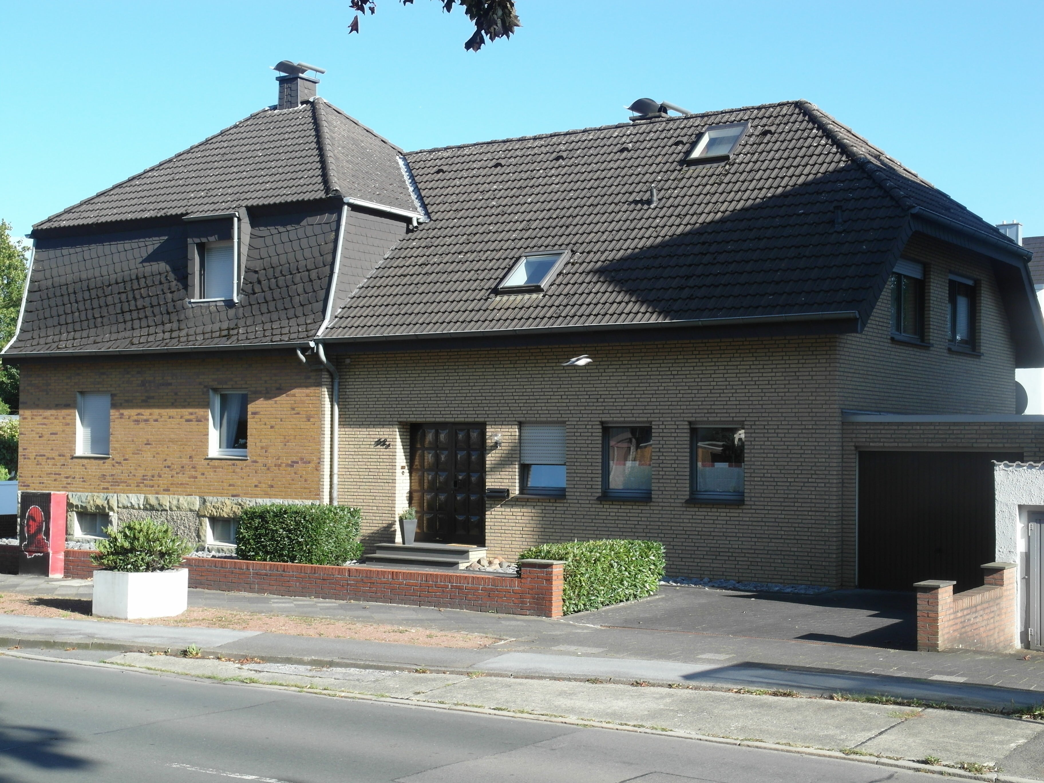 Stadtnahes Zweifamilienhaus