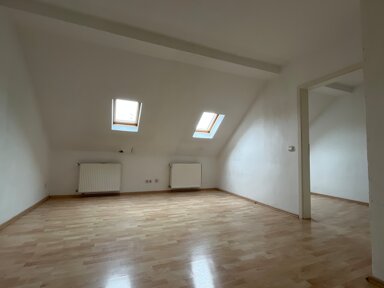 Wohnung zur Miete 1.090 € 4 Zimmer 76 m² 4. Geschoss frei ab sofort Mathildenschule Offenbach am Main 63065