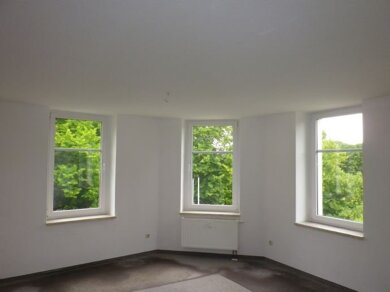 Wohnung zur Miete 300 € 2 Zimmer 50,2 m² 2. Geschoss Altenburg Altenburg 04600