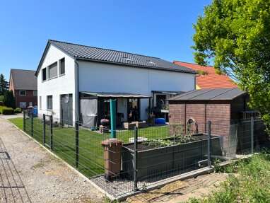 Doppelhaushälfte zum Kauf 330.600 € 4 Zimmer 114 m² 297 m² Grundstück Burg Burg (bei Magdeburg) 39288
