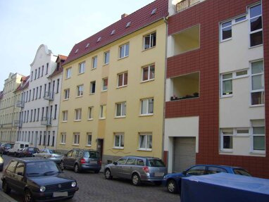 Wohnung zur Miete 599 € 3 Zimmer 82,5 m² 2. Geschoss frei ab sofort Helmholtzstraße Magdeburg 39112