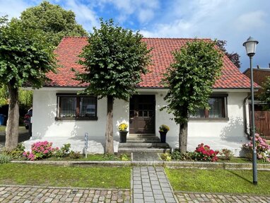 Einfamilienhaus zum Kauf 198.000 € 7 Zimmer 140 m² 902 m² Grundstück Bergen Bergen 18528
