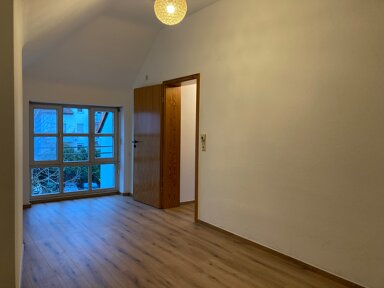 Wohnung zur Miete 710 € 4 Zimmer 93 m² 2. Geschoss frei ab sofort Kernstadt - Mitte Lahr/Schwarzwald 77933