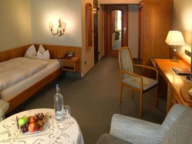 Hotel zum Kauf 2.990.000 € 4.000 m² Grundstück City Kassel 34117