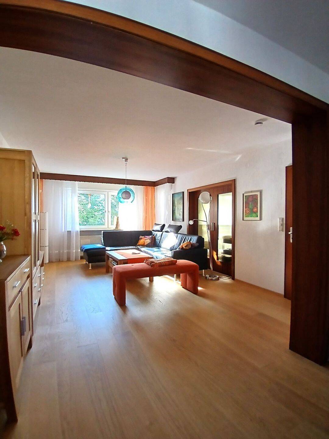 Modernisierte Eigentumswohnung auf großem Grundstück am Stadtgarten