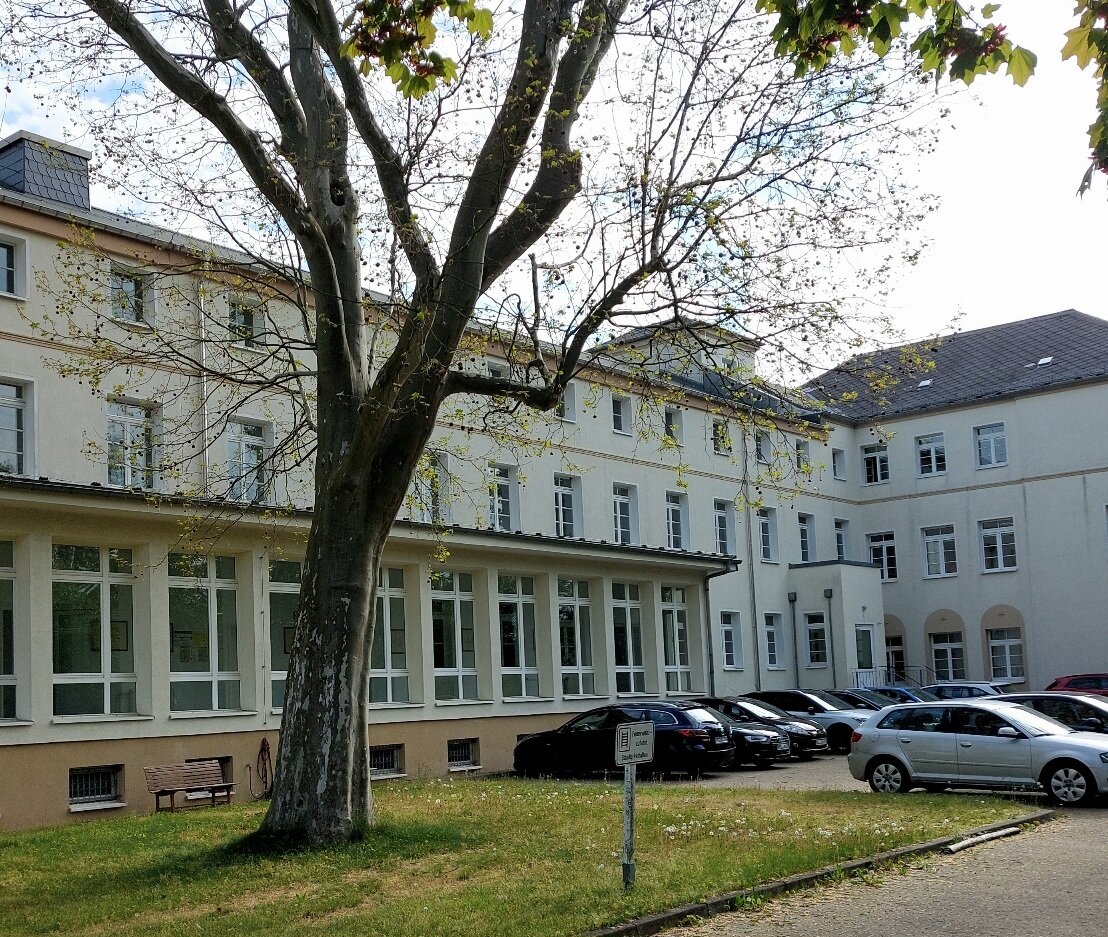 Haus zum Kauf 900.000 € 6.159 m²<br/>Grundstück Klostergärten 4 Döbeln Döbeln 04720