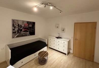 Wohnung zur Miete 400 € 3 Zimmer 16 m² 2 Geschosse Sauerlach Sauerlach 82054