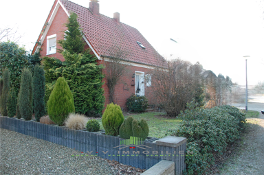 Haus zum Kauf 249.000 € 5 Zimmer 90 m² 1.091 m² Grundstück Heisfelde Leer (Ostfriesland) 26789