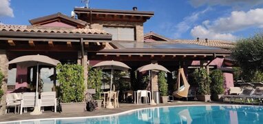 Villa zum Kauf als Kapitalanlage geeignet 8 Zimmer 984 m² 1.200 m² Grundstück Peschiera del Garda 37019