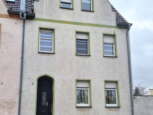 Mehrfamilienhaus zum Kauf 85.000 € 7 Zimmer 115 m² 210 m² Grundstück Aken 06385