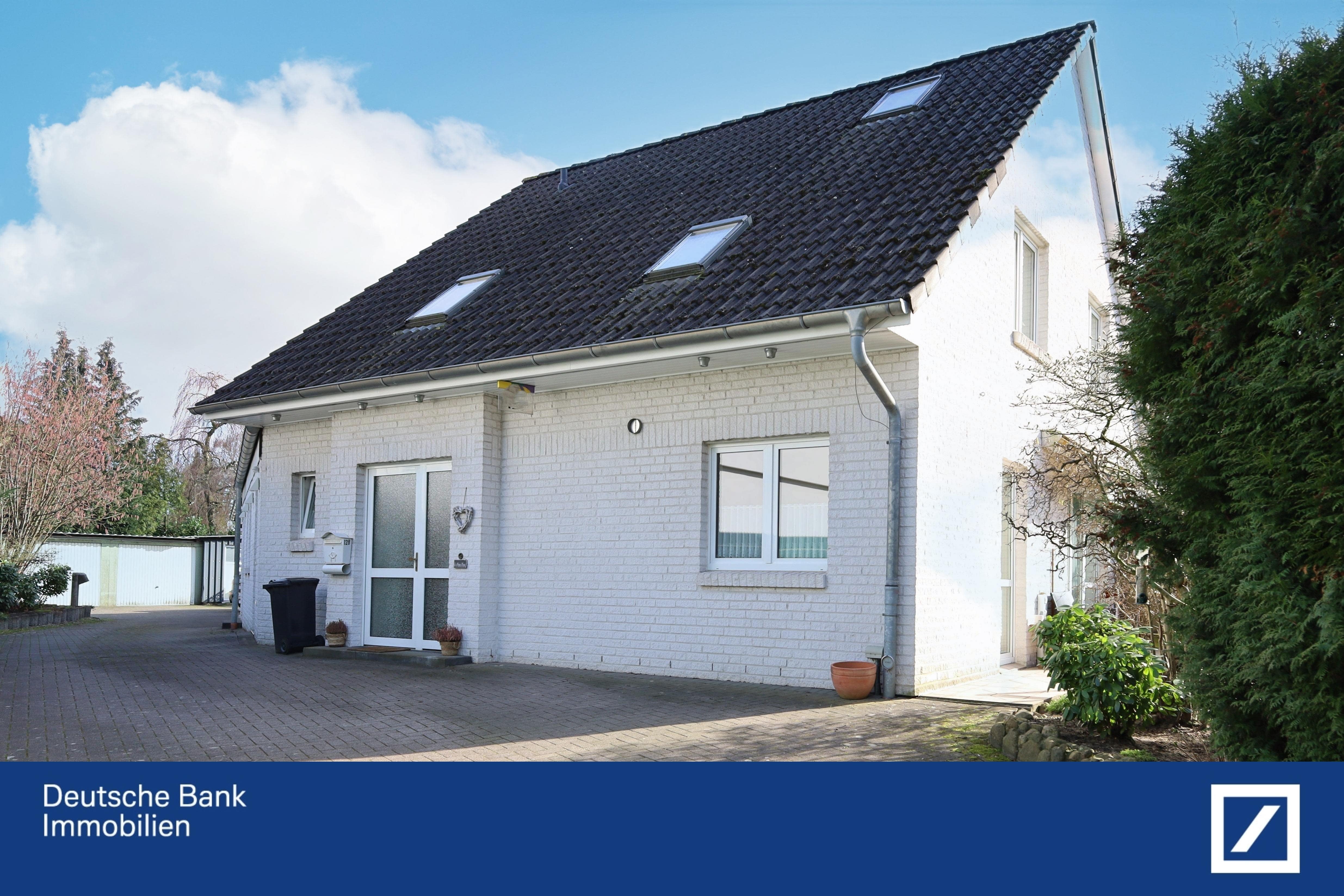 Einfamilienhaus zum Kauf 850.000 € 8 Zimmer 194 m²<br/>Wohnfläche 704 m²<br/>Grundstück Rahlstedt Hamburg 22149
