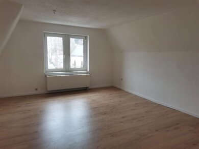 Wohnung zur Miete 375 € 2 Zimmer 71 m² 2. Geschoss Auerbach/Erz. 09392