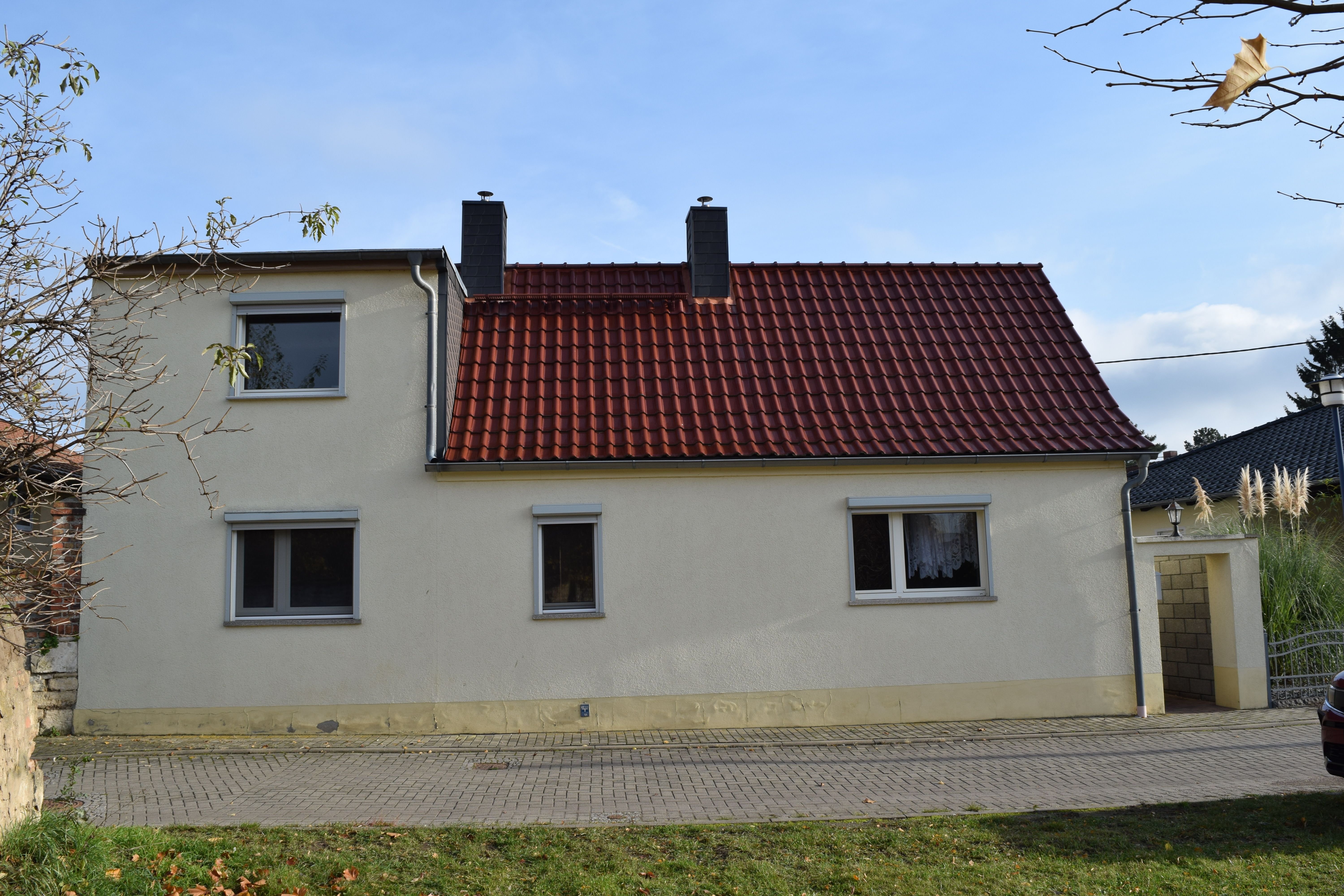 Einfamilienhaus zum Kauf 79.000 € 126 m²<br/>Wohnfläche 232 m²<br/>Grundstück Gräfendorfer Str. 1 Steuden Teutschenthal 06179