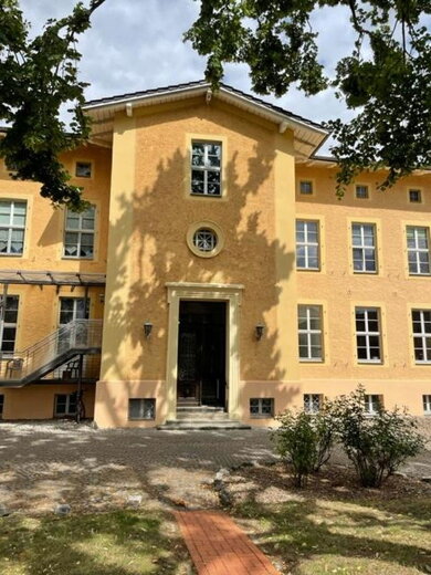 Bürofläche zur Miete provisionsfrei 1.500 € 250 m² Bürofläche Staßfurt Staßfurt 39418