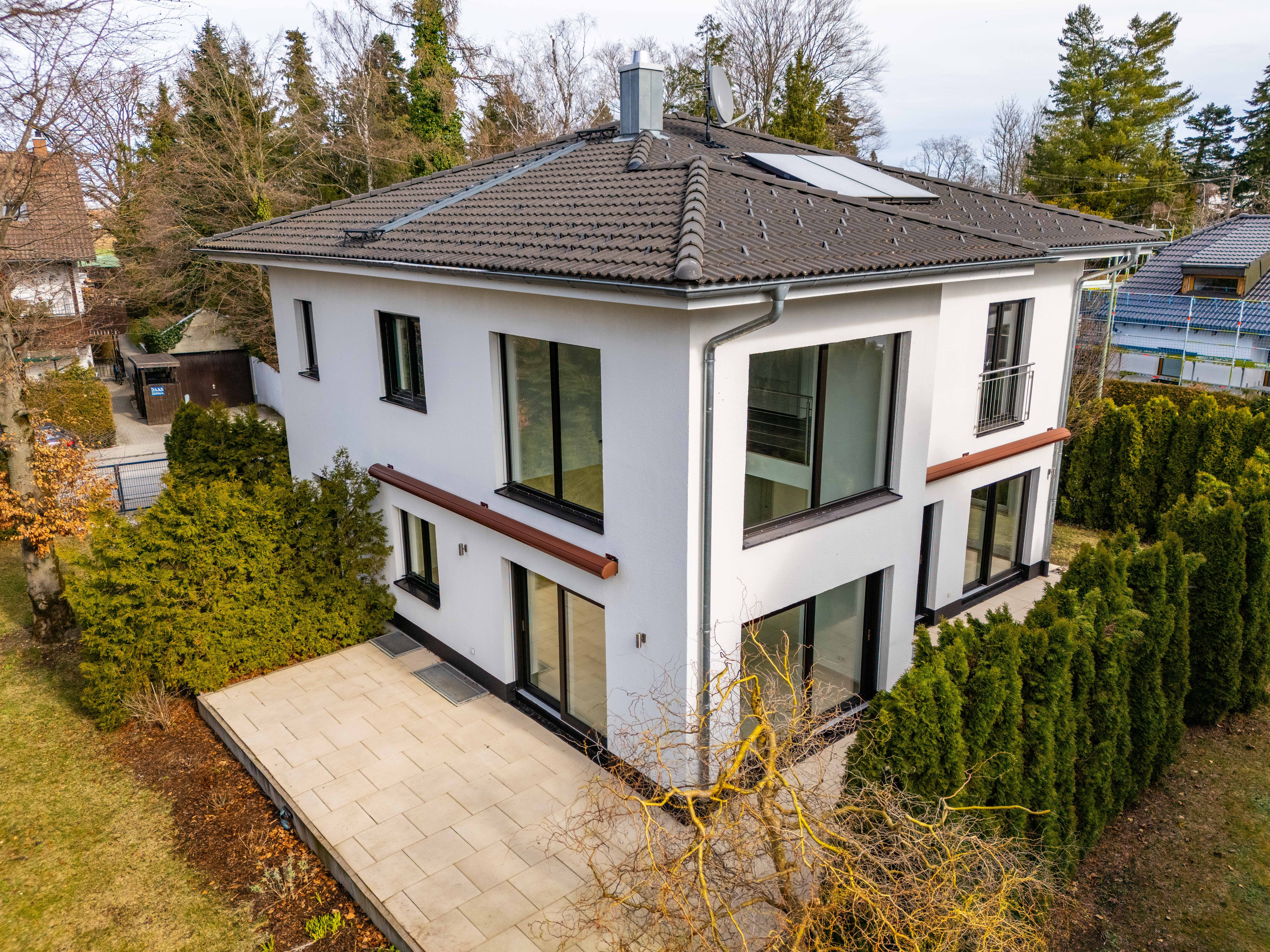Einfamilienhaus zur Miete 5.700 € 6 Zimmer 190 m²<br/>Wohnfläche 602 m²<br/>Grundstück Waldtrudering München 81827