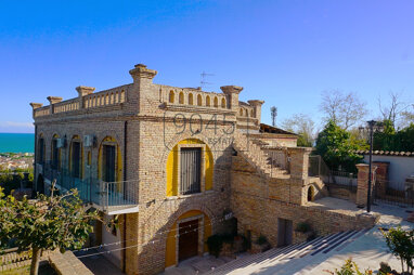 Villa zum Kauf 870.000 € 5 Zimmer 690 m² 3.200 m² Grundstück Tortoreto Lido 64018