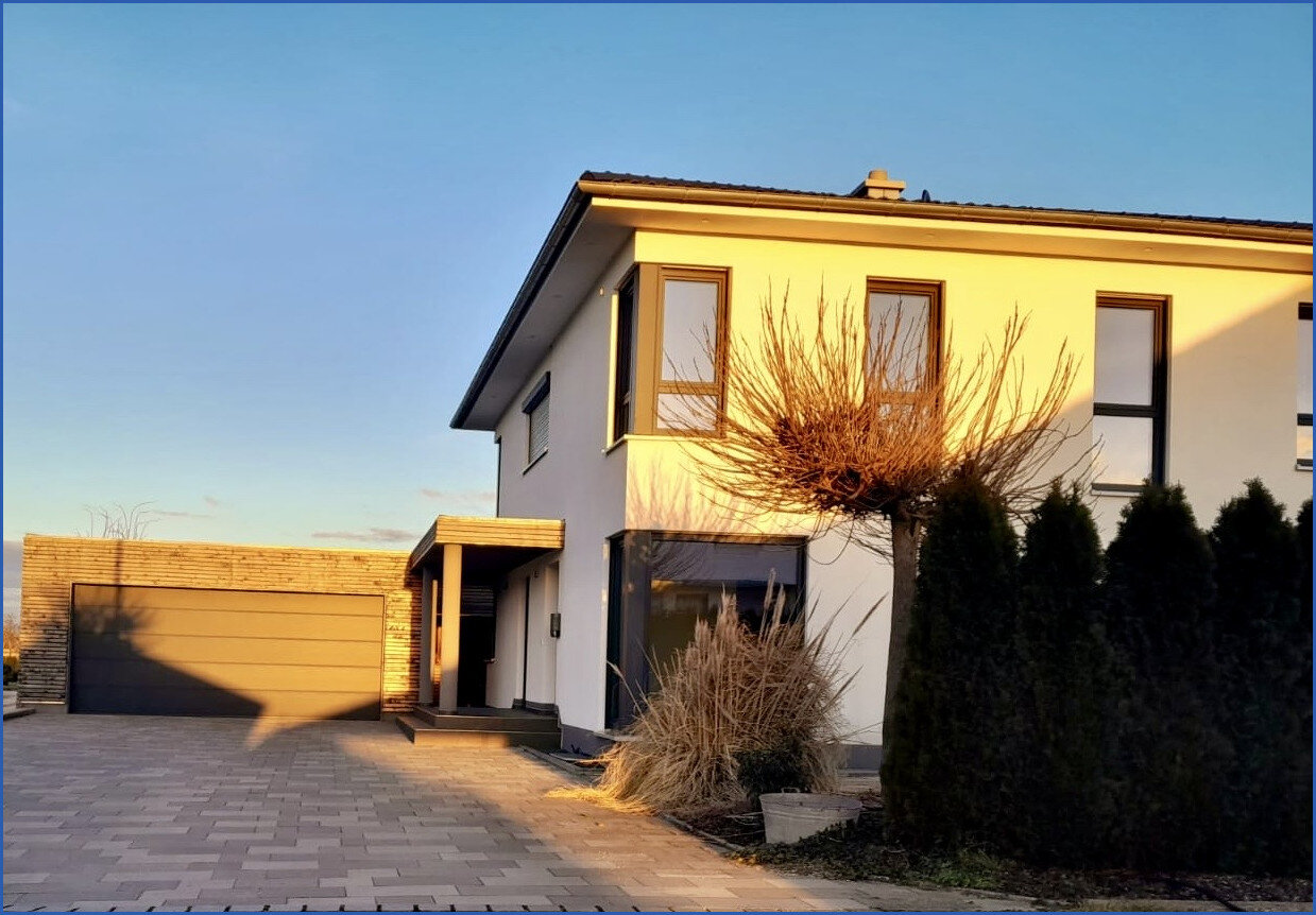 Einfamilienhaus zum Kauf 5 Zimmer 171 m²<br/>Wohnfläche 978 m²<br/>Grundstück Winkelhausen Langenmosen / Winkelhausen 86571