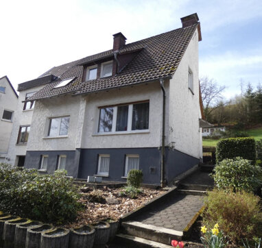 Mehrfamilienhaus zum Kauf 260.000 € 10 Zimmer 269 m² 967 m² Grundstück Neuenhof Attendorn-Neuenhof 57439