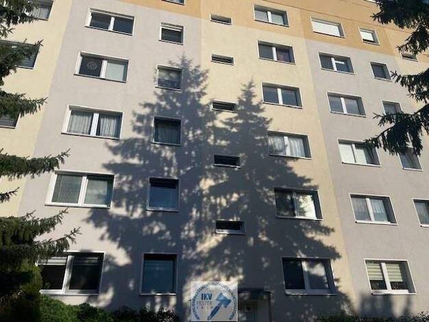 Wohnung zur Versteigerung 99.000 € 2 Zimmer 56,3 m² 3. Geschoss Grünau-Nord Leipzig 04205