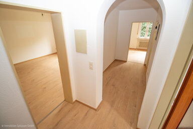 Wohnung zum Kauf 178.000 € 2 Zimmer 54,3 m² EG frei ab sofort Petersweg 25 Freilassing Freilassing 83395