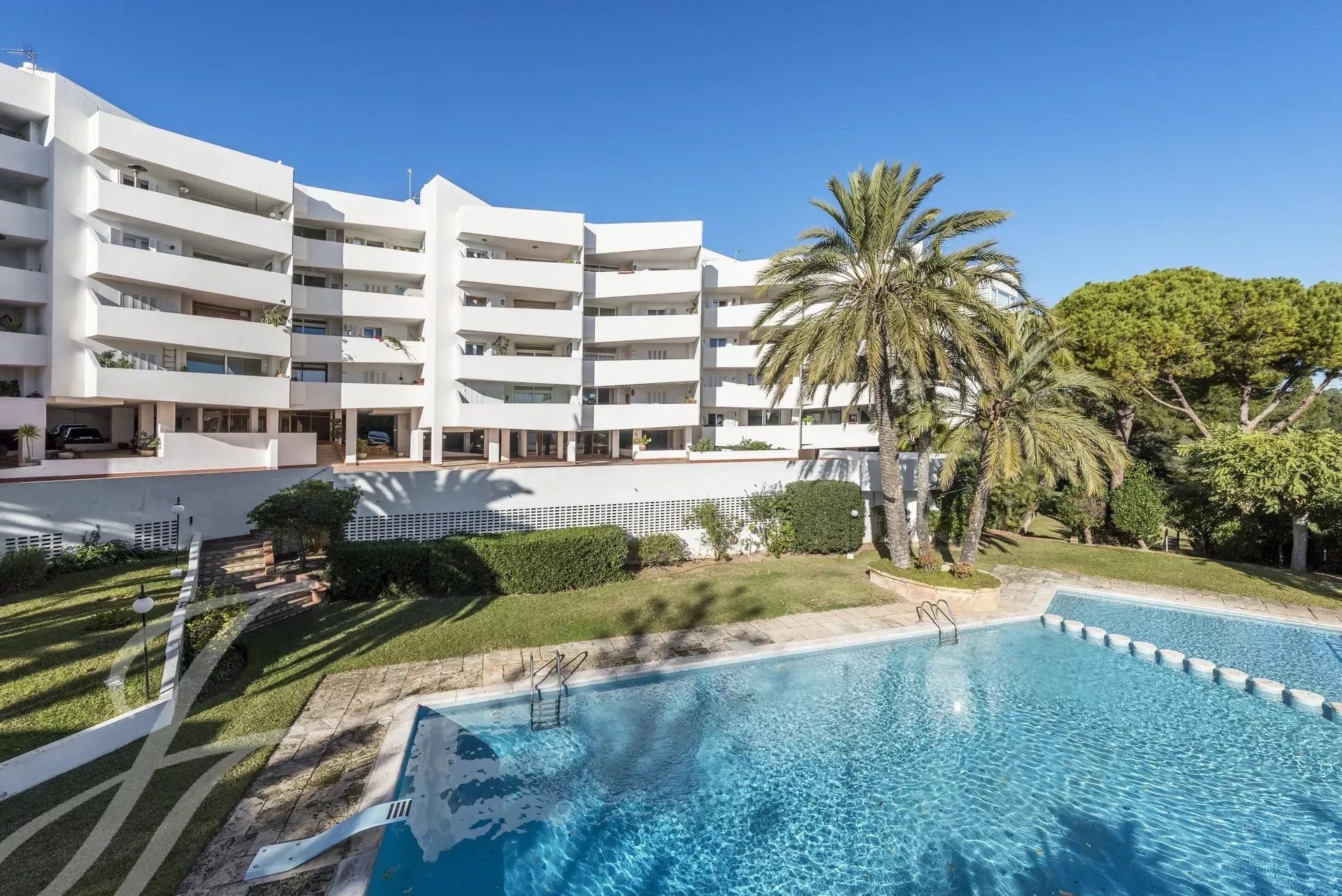 Studio zum Kauf provisionsfrei 1.000.000 € 5 Zimmer 240 m² 1. Geschoss Palma de Mallorca 07015