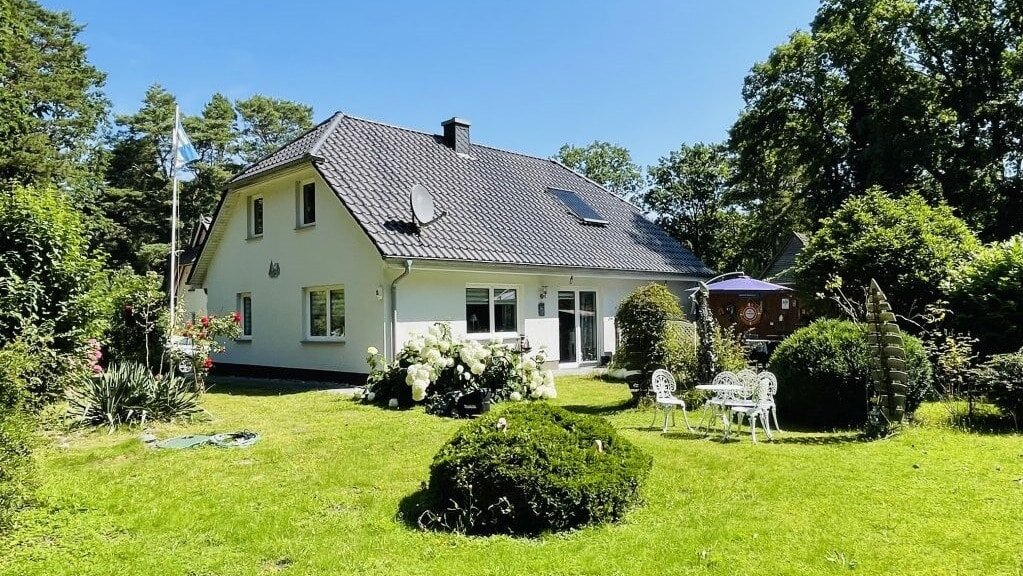 Einfamilienhaus zum Kauf 590.000 € 3 Zimmer 93 m²<br/>Wohnfläche 927 m²<br/>Grundstück Glowe Glowe 18551