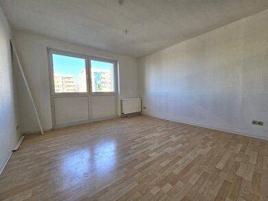 Wohnung zur Miete 320 € 2 Zimmer 49 m² EG frei ab sofort Rosa-Luxemburg-Str. 32 Waren Waren (Müritz) 17192