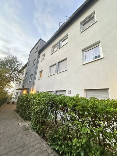 Wohnung zur Miete 1.700 € 4 Zimmer 98 m² 1. Geschoss frei ab sofort Hartensteinstraße 8 Hallschlag Stuttgart 70376