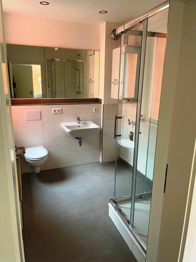 Wohnung zur Miete 590 € 2 Zimmer 40 m² 1. Geschoss frei ab sofort Flößaustraße 56 Südstadt 50 Fürth 90763