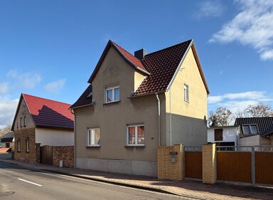 Einfamilienhaus zum Kauf 98.000 € 7 Zimmer 110,5 m² 818 m² Grundstück frei ab 02.05.2025 Jeßnitzer Straße 10 Muldenstein Muldestausee/ Muldenstein 06774