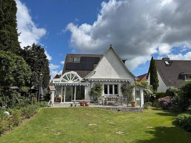 Einfamilienhaus zum Kauf provisionsfrei 685.000 € 6 Zimmer 184 m² 819 m² Grundstück bad Schwartau 23611