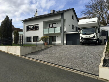 Einfamilienhaus zum Kauf provisionsfrei 695.000 € 7,5 Zimmer 226 m² 694 m² Grundstück Eschbach Usingen 61250