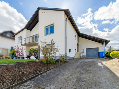 Mehrfamilienhaus zum Kauf 315.000 € 8 Zimmer 200 m² 785 m² Grundstück Niedershausen Löhnberg 35792